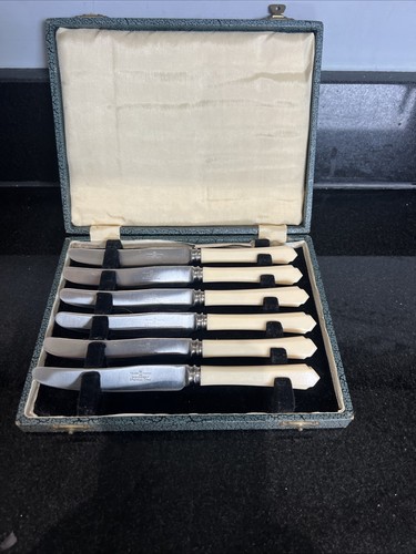 Vintage art deco butter - deco, knives