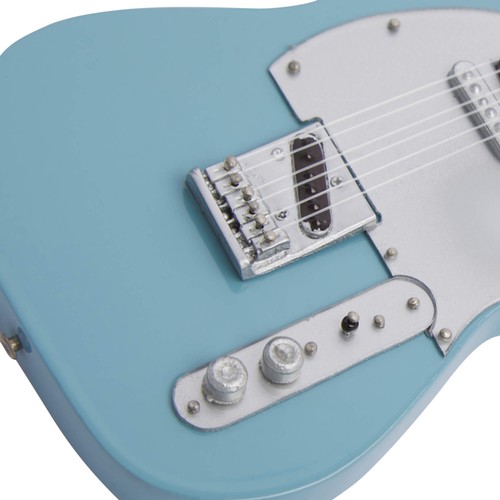 Chrissie hynde guitar - chrissie,