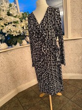 Fabulous Monochrome Damsel In