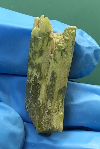 15g pyromorphite specimen - 15g,