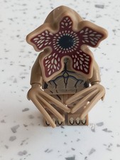 Genuine Lego Stranger Things Demogorgon Minifigure and Claws - 75810