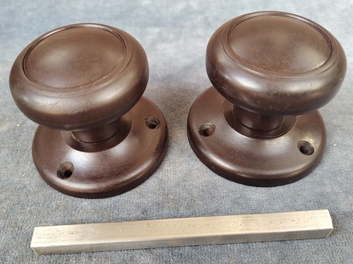 Pair reclaimed round - pair, of