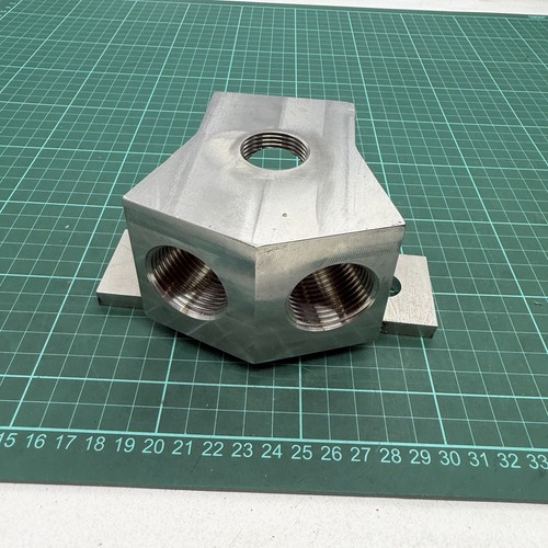 Hydraulic manifold block - hydraulic,