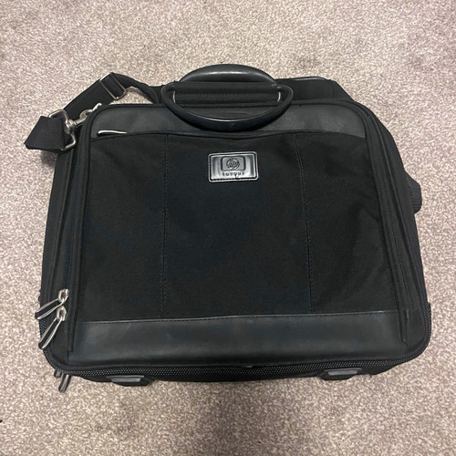 Padded black solid laptop - hp,