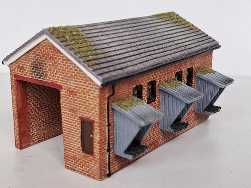 Gauge buildings lyddle end - n,