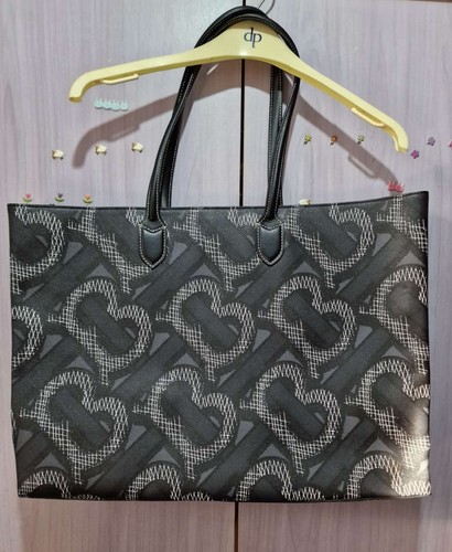 Burberry monogram print - burberry,