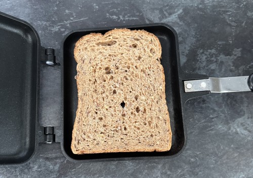 Non stick sandwich toasty - non-stick,