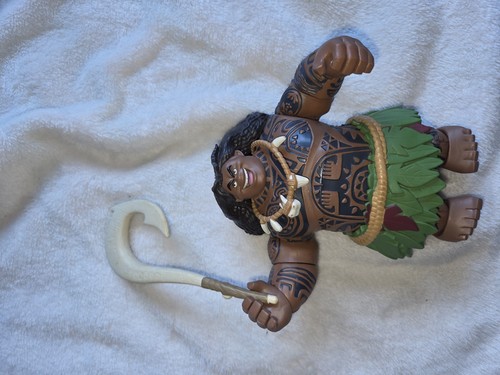 Disney moana maui action - moana,