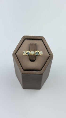 Blue topaz and opal 9ct - and,