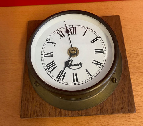 Brass casing wooden mount - brass,