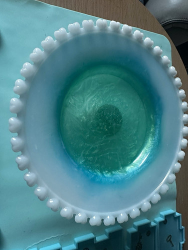 Unmarked blue green white - blue,