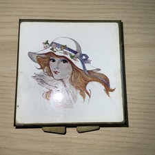 Elegant Lady Vintage Pillbox