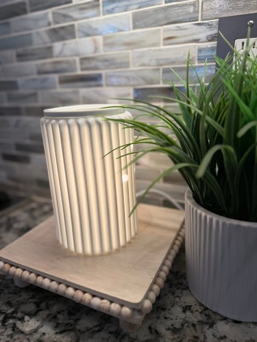 Scentsy fluted glow warmer - scentsy,