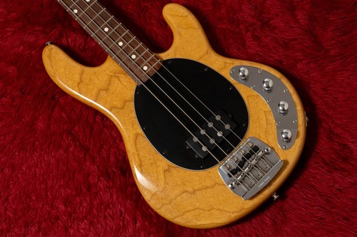 Ernie ball music man stingray - music,