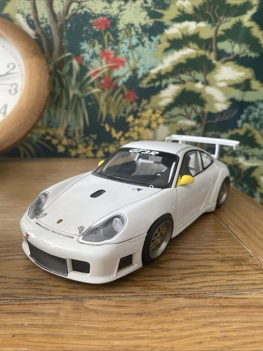 Autoart scale diecast - scale,