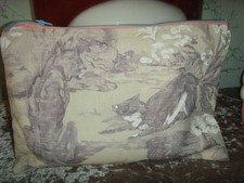 31cm x 20cm CLUTCH  PURSE ZIPPED IN SANDERSON AESOP'S FABLE  PRINT LINEN LINED