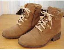 Caterpillar Cora Fur lined  Boots Size 6