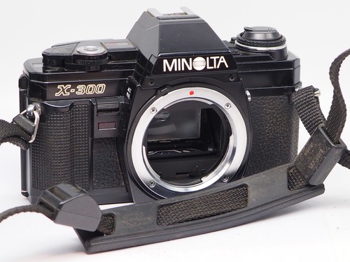 Rare black minolta 300 35mm - rare, x-300