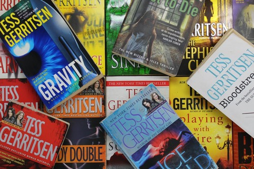 Lot tess gerritsen - of,