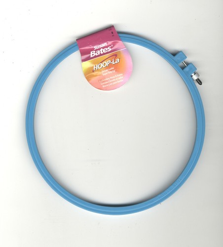 Hoop plastic cross - 8",