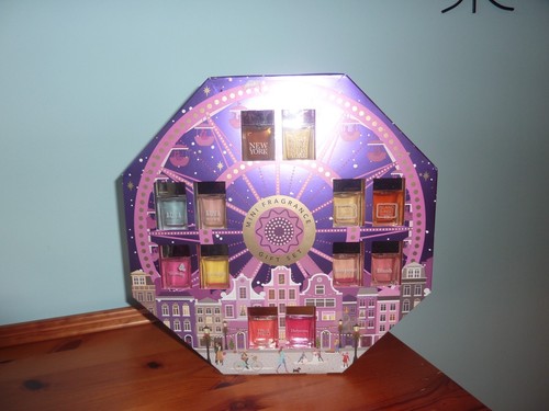 Festive ferris wheel - m&s,