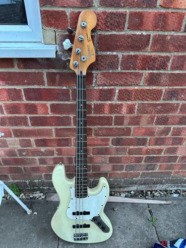 Vintage squier fender jazz - by,