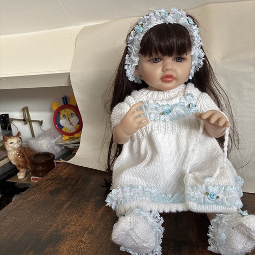 55cm lifelike reborn toddler - 55cm,