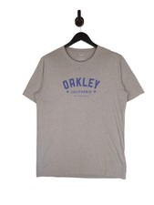 Oakley T-Shirt Size Large In Grey Men's Regular Fit Short Sleeve Crew Neck