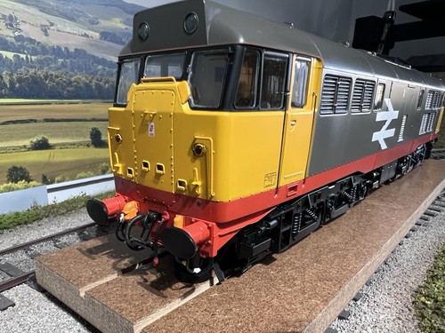 Heljan class gauge rail - 31,