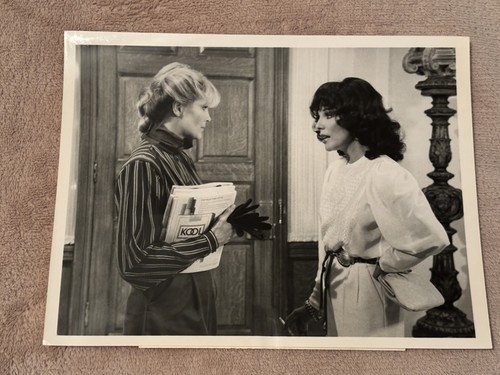 Joan collins linda evans - joan, &
