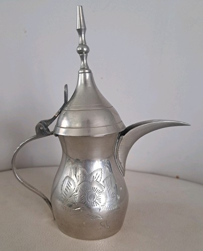 Vintage small dallah middle - ,