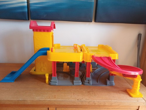 Fisher price little people - little,