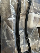 rover v8 rubber rocker  cover