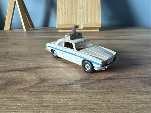 Corgi toy jaguar xj12c - toy,