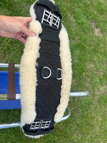 Short fluffy dressage - , girth