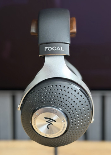 Focal elegia closed - elegia, back