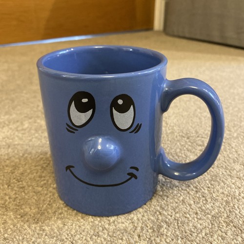 Vintage blue funny face - vintage, 3d