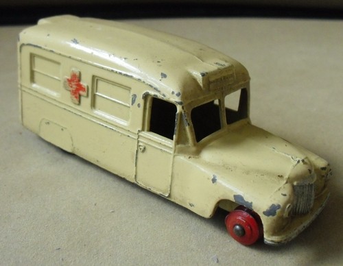 Dinky 253 daimler - 253, ambulance