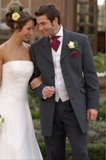 3Pcs Peak Lapel Wedding Tuxedo