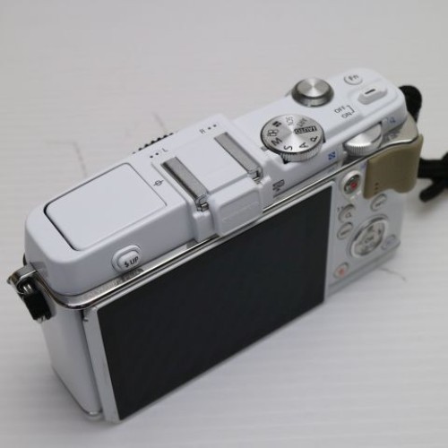 Olympus pen white - e-p5,