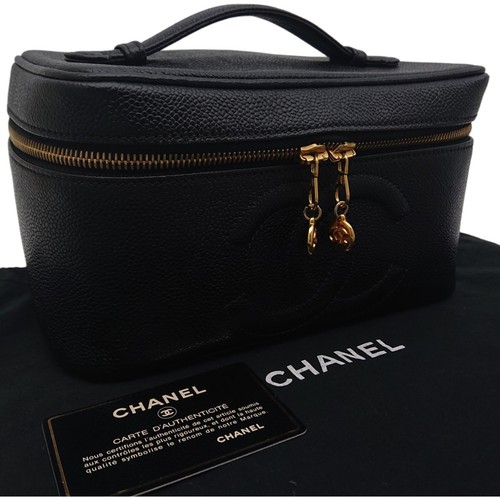 Chanel caviar skin - chanel, vanity