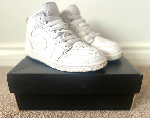 Jordan air mid - air,