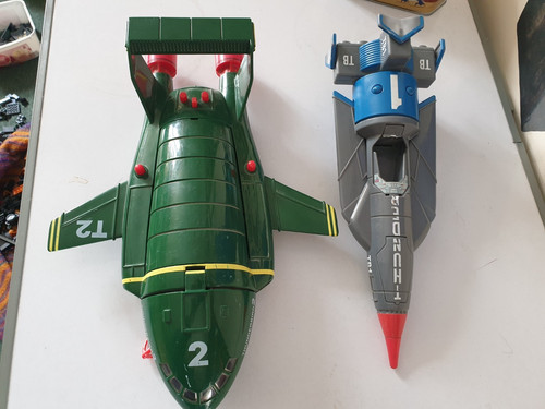 Thunderbirds 4 - thunderbirds,