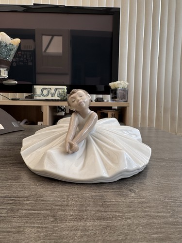 Lladró nao porcelain figurine - nao,