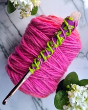 Floral Crystal Crochet Hook