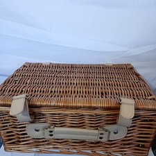 Picnic Basket Wicker Small Food Hamper Days Out Summer Meals Carry Handle