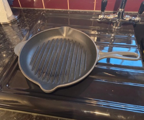 Creuset cast iron enamel - cast,