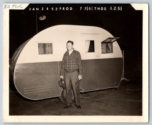 Vintage 1952 press - 1952, man