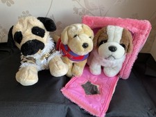 Pucci Pups Dog Travel Carrier Bag with 3 x soft plush dogs toys bundle 