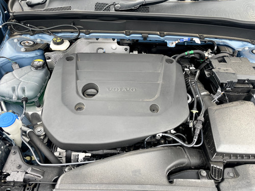 2023 volvo xc40 xc60 0 - 2023,